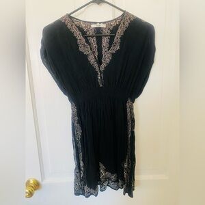 Black Embroidered Boho Peasant Top – Size M